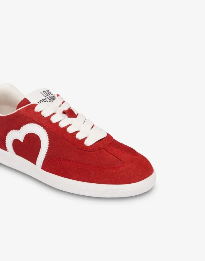 Baskets en daim