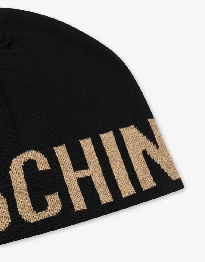 Bonnet en tricot avec logo doré