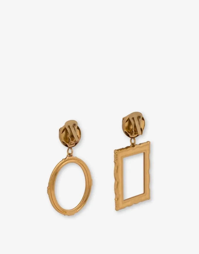 Boucles d&rsquo;oreilles en métal