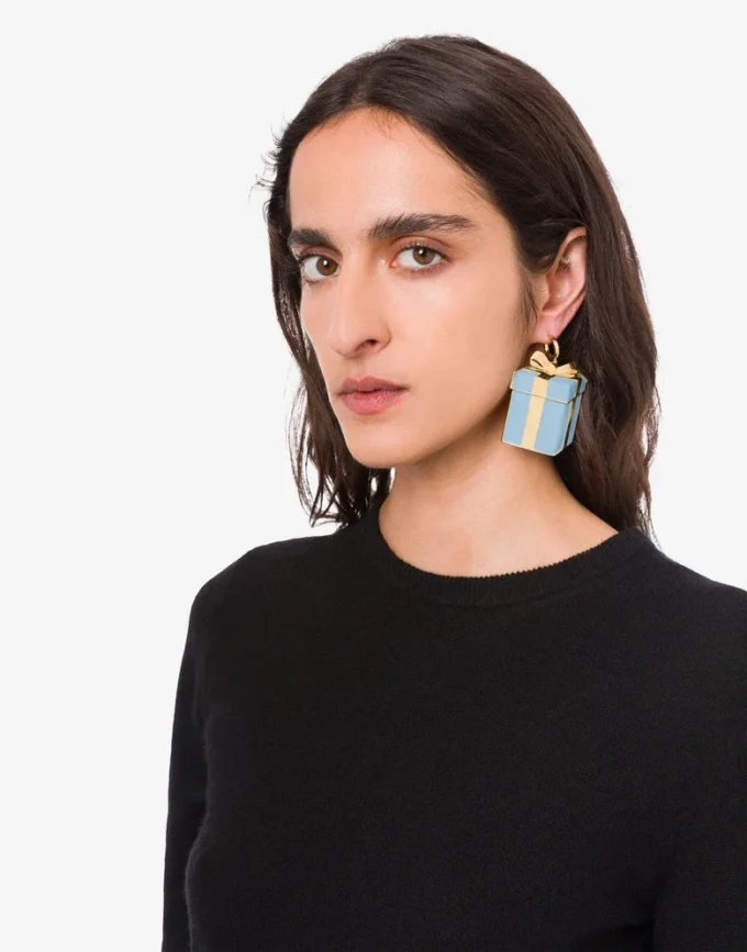 Boucles d&rsquo;oreilles pendantes en métal