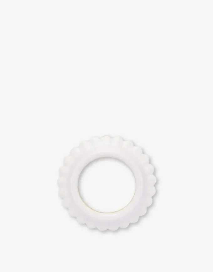 Bracelet en métal embossé