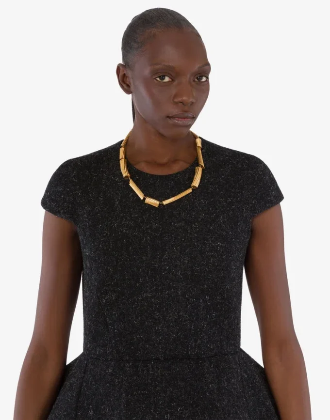Collier ras-du-cou