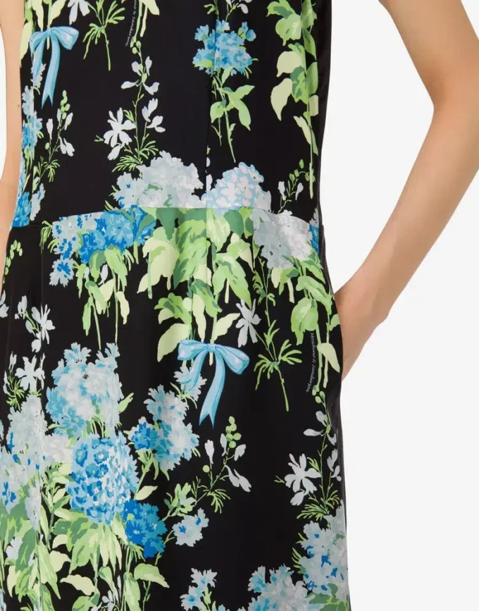 Robe en satin de soie imprimé Robe en satin de soie imprimé