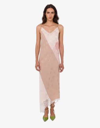 Robe en soie mélangée brodée