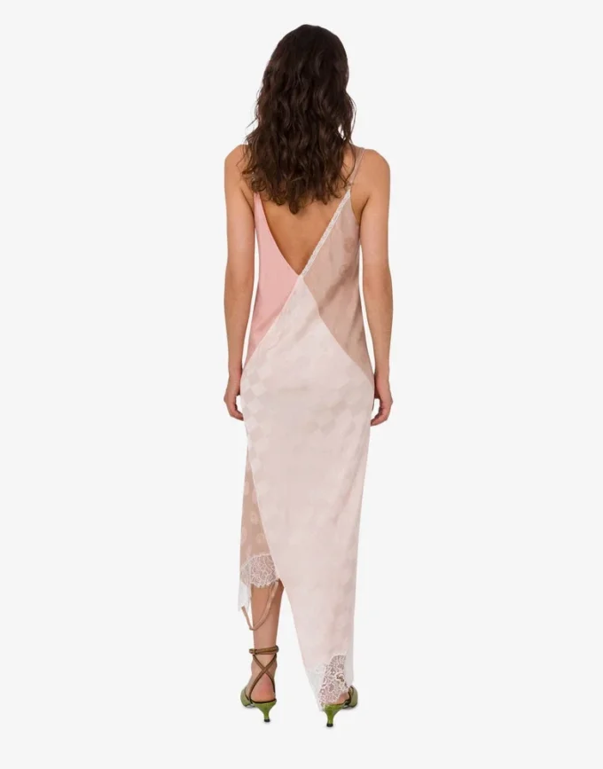 Robe en soie mélangée brodée