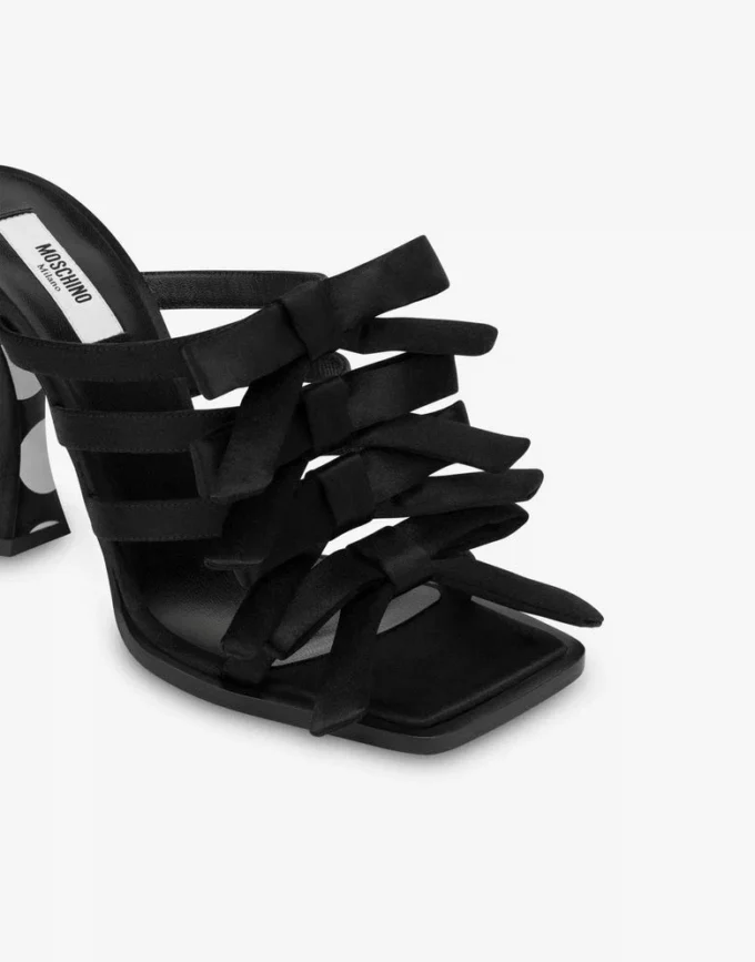 Sandales en satin Sandales en satin