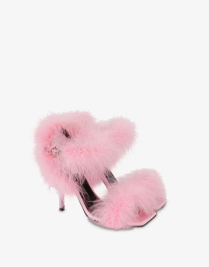 Sandales en satin avec plumes