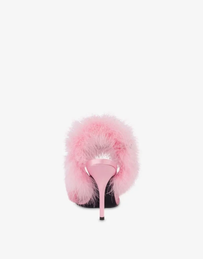 Sandales en satin avec plumes