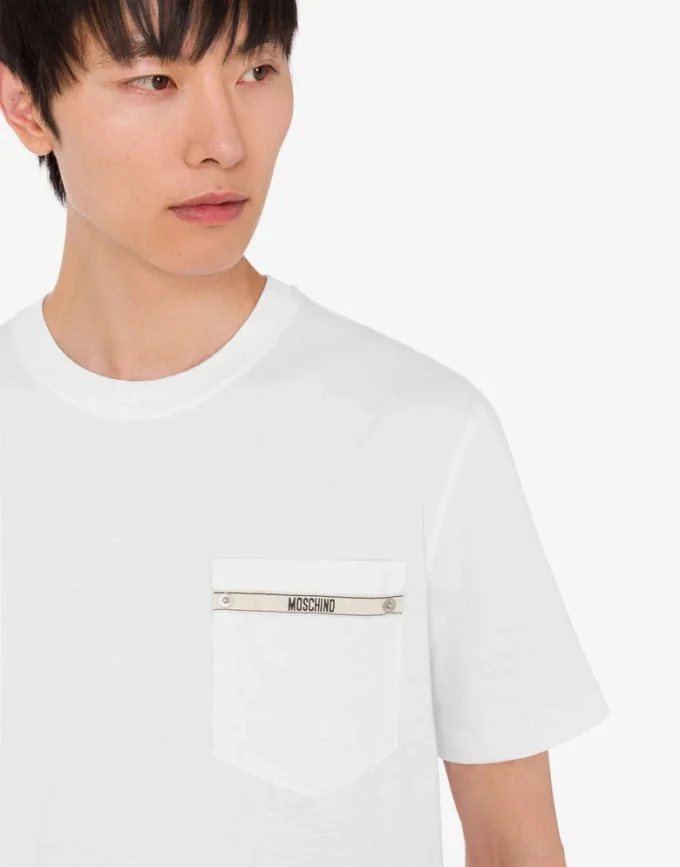 T-shirt en jersey de coton biologique brodé T-shirt en jersey de coton biologique brodé